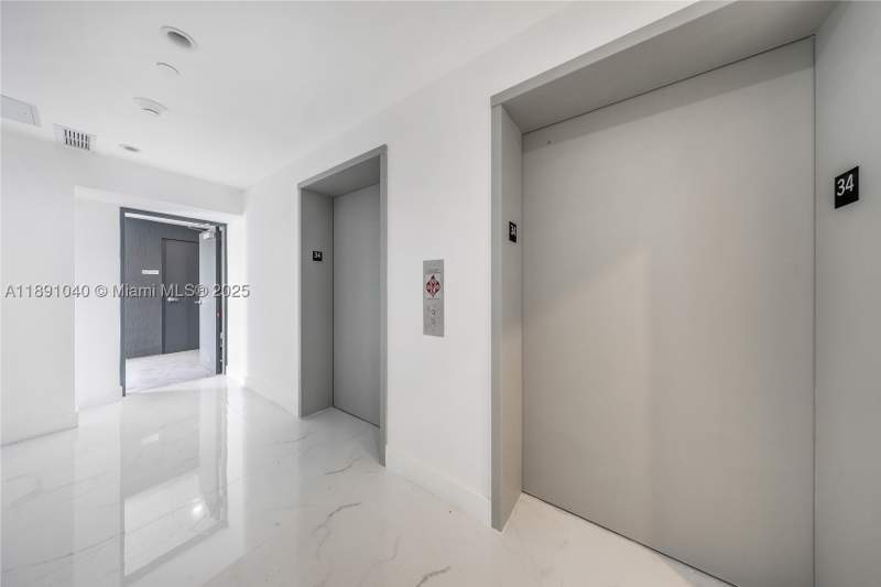 2 bedroom Condominium at 700 NE 24 St 3402, Aria Reserve South, Miami — photo 4
