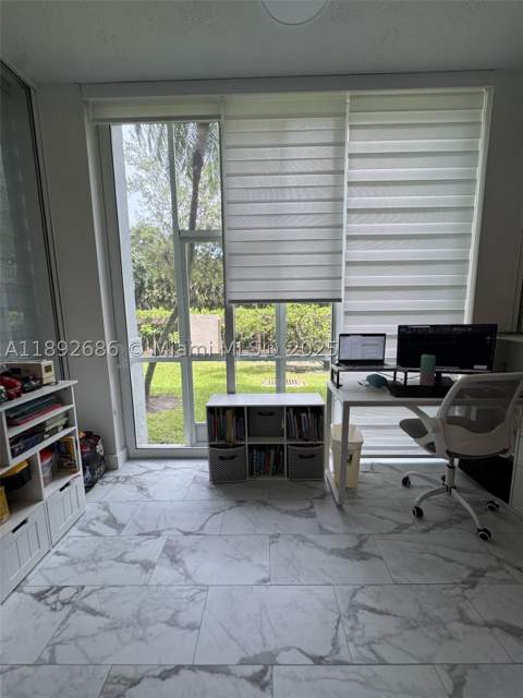 9725 NW 52nd St 114, Doral FL - photo 17 of 21