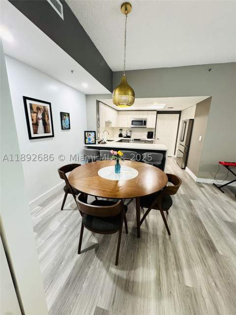 9725 NW 52nd St 114, Doral FL - photo 6 of 21