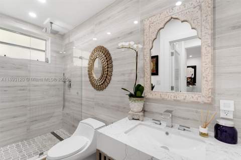 4720 Pine Tree Drive 2, Miami Beach FL - photo 14 of 23