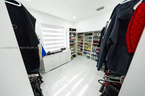 2122 NE 39th Ter, Homestead FL - photo 6 of 21