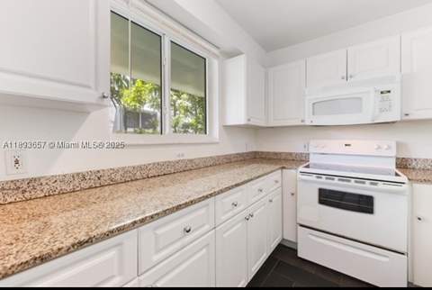 7800 Collins Ave 203, Miami Beach FL - photo 8 of 29
