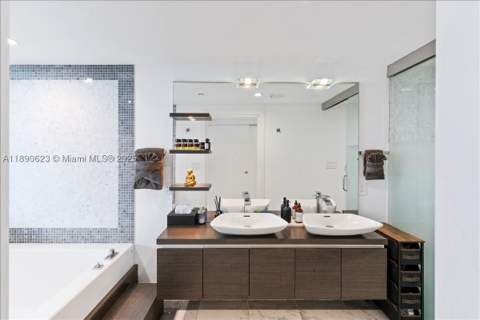 200 Biscayne Boulevard Way 3608, Miami FL - photo 14 of 31