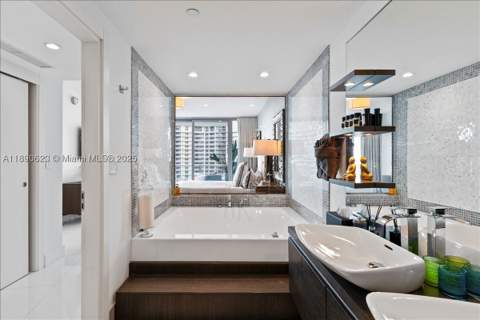 200 Biscayne Boulevard Way 3608, Miami FL - photo 15 of 31