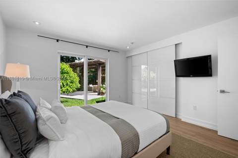 575 Bay Point Rd, Miami FL - photo 14 of 97