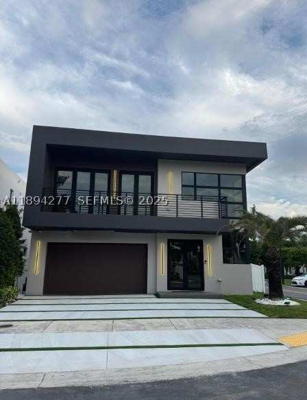 5 bedroom SingleFamilyResidence at 9880 NW 74th Ter, Doral Commons Residential, Doral — photo 1