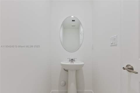 13203 SW 188th Ter, Miami FL - photo 15 of 49