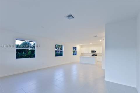 13203 SW 188th Ter, Miami FL - photo 17 of 49