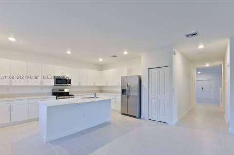 13203 SW 188th Ter, Miami FL - photo 20 of 49