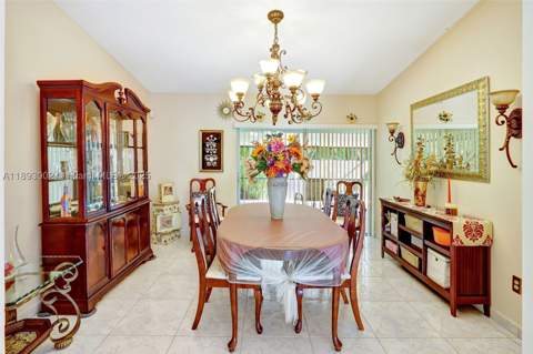 18045 SW 87th Ct, Palmetto Bay FL - photo 8 of 36