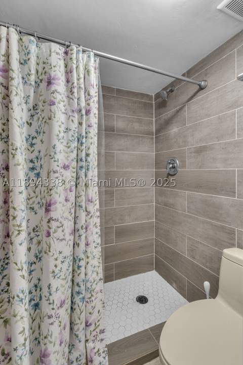 19440 NE 26th Ave 54B, Miami FL - photo 20 of 41