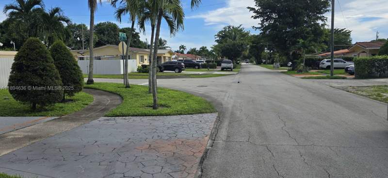 4 bedroom SingleFamilyResidence at 7160 W 10th Ave, Meadows Park, Hialeah — photo 5