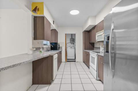 14800 NE 8th Court, Miami FL - photo 10 of 37