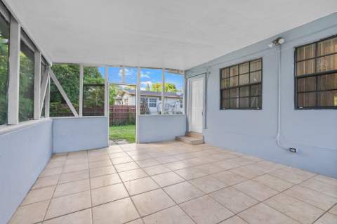 14800 NE 8th Court, Miami FL - photo 20 of 37