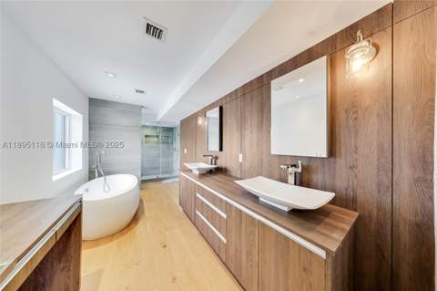 5244 Alton Rd, Miami Beach FL - photo 12 of 26