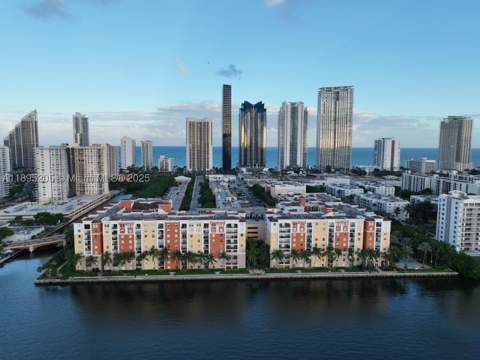 17125 N Bay Rd 3402, Sunny Isles Beach FL - photo 11 of 13