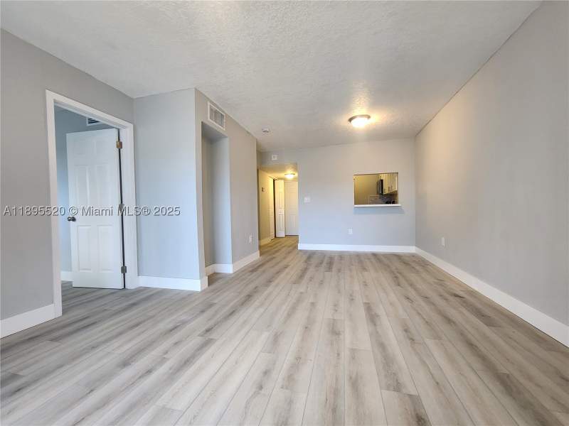 2 bedroom Condominium at 11309 SW 200th St 303-C, Caribbean Gardens Condo, Miami — photo 4