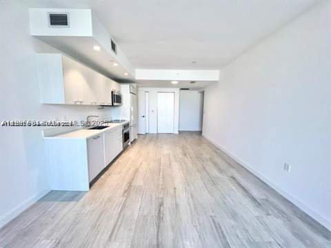 45 SW 9th St 3009, Miami FL - photo 6 of 35