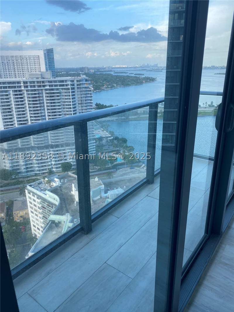 1 bedroom Condominium at 650 NE 32nd St 3108, Paraiso Bay Condo, Miami — photo 3