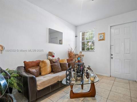 2104 NE 3rd Ct, Homestead FL - photo 8 of 35