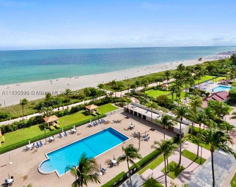 2 bedroom Condominium at 2625 Collins Ave 1507, Oceanfront Plaza Condo, Miami Beach — photo 2