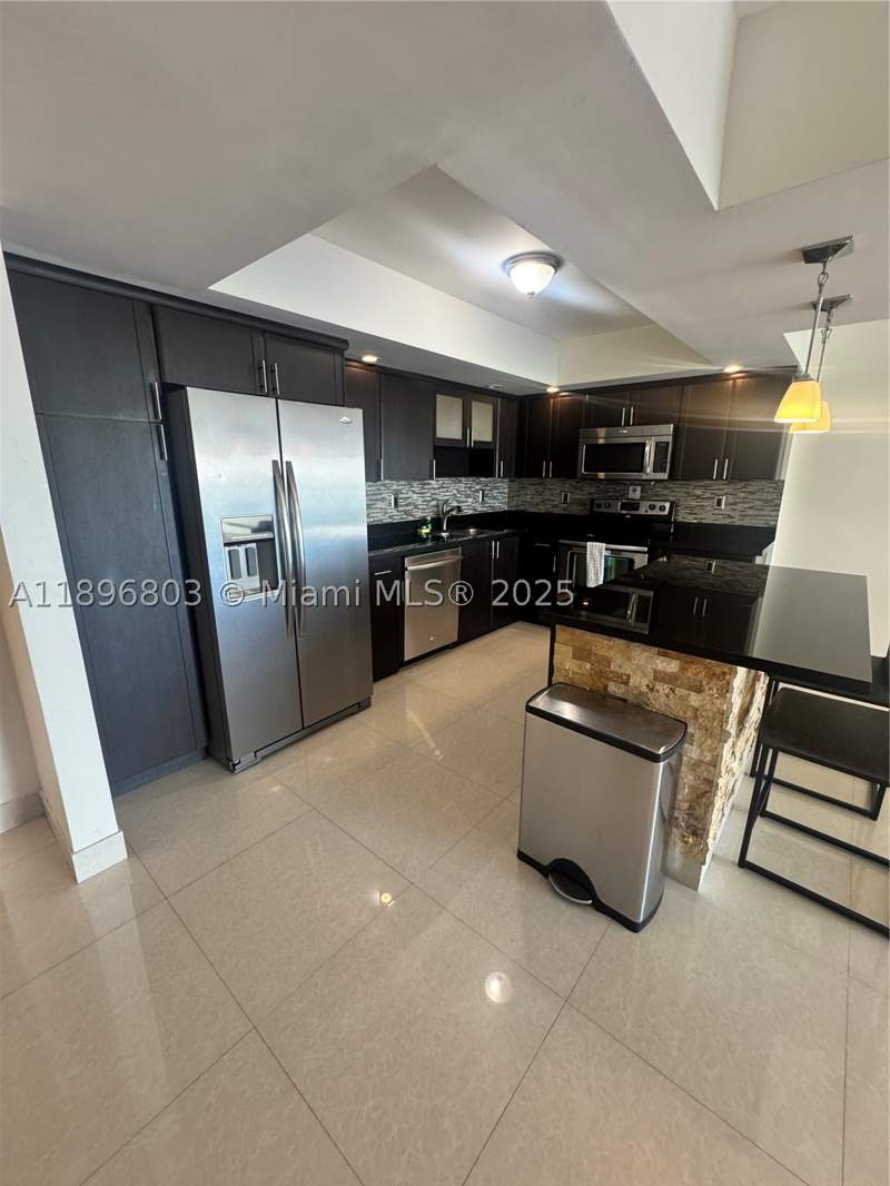1 bedroom Condominium at 19370 Collins Ave 1520, Ocean Reserve Condo, Sunny Isles Beach — photo 5