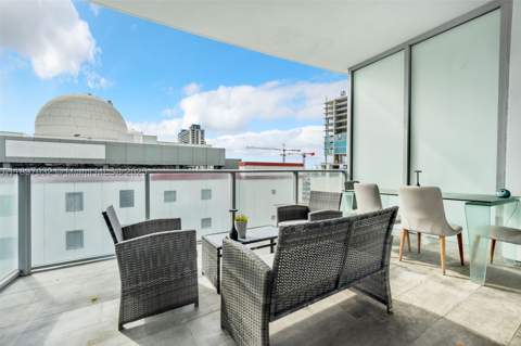 851 NE 1st Ave 806, Miami FL - photo 13 of 51