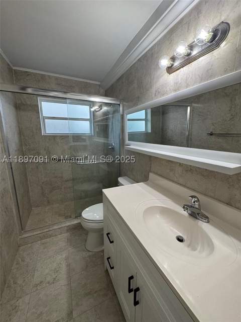 8040 Tatum Waterway Dr 3, Miami Beach FL - photo 10 of 29
