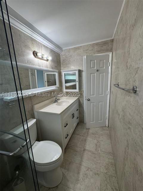 8040 Tatum Waterway Dr 3, Miami Beach FL - photo 11 of 29