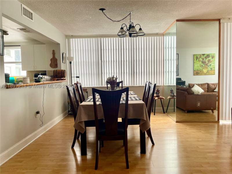 2 bedroom Condominium at 2750 NE 183rd St 2308, Commodore Plaza Condo, Aventura — photo 4