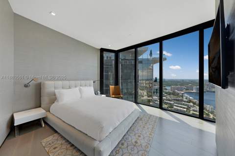 18555 Collins Ave Ph-1, Sunny Isles Beach FL - photo 16 of 32