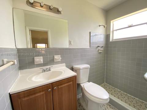 1121 NE 214th St, Miami FL - photo 12 of 14