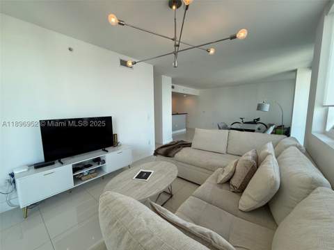 244 Biscayne Blvd 3708, Miami FL - photo 9 of 53