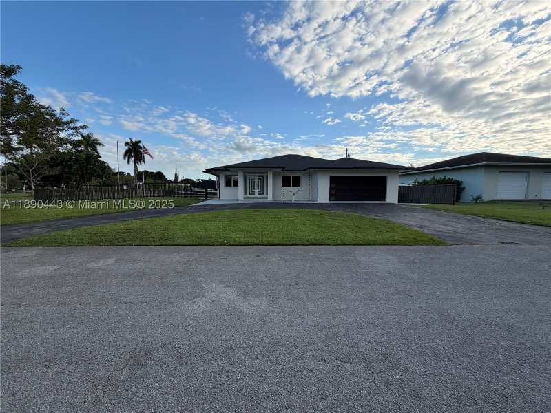 4 bedroom SingleFamilyResidence at 17404 SW 245th Ter, Country Club Ests Of Home, Homestead — photo 1