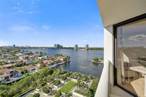 1000 E Island Blvd 1403, Aventura FL - photo 16 of 99