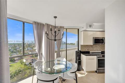 1000 E Island Blvd 1403, Aventura FL - photo 20 of 99