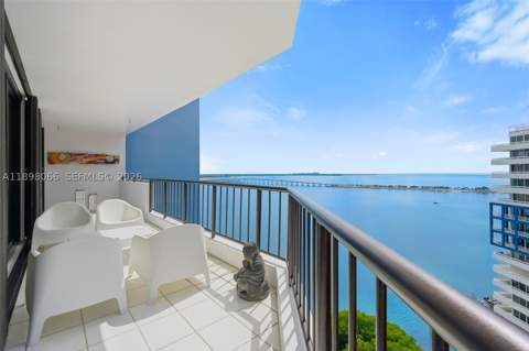 1581 Brickell Ave 2005, Miami FL - photo 12 of 38