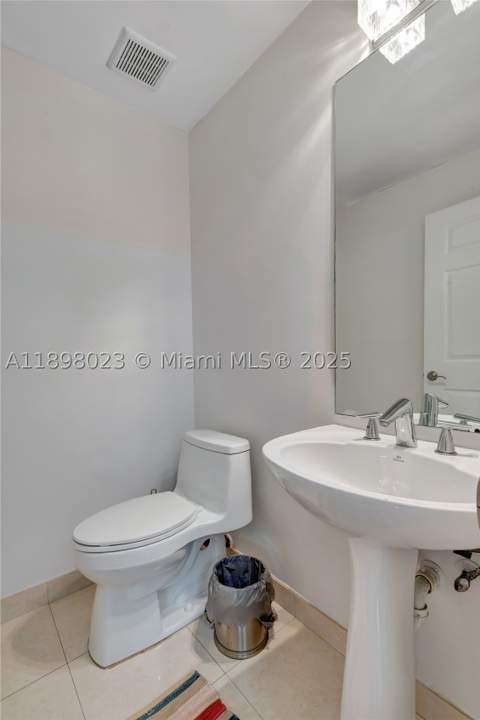 18409 NE 27th Ct 156, Aventura FL - photo 13 of 27