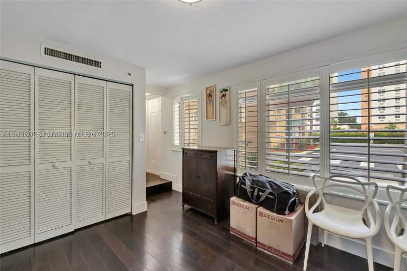 2 bedroom Townhouse at 18409 NE 27th Ct 156, Merco At Aventura, Aventura — photo 4