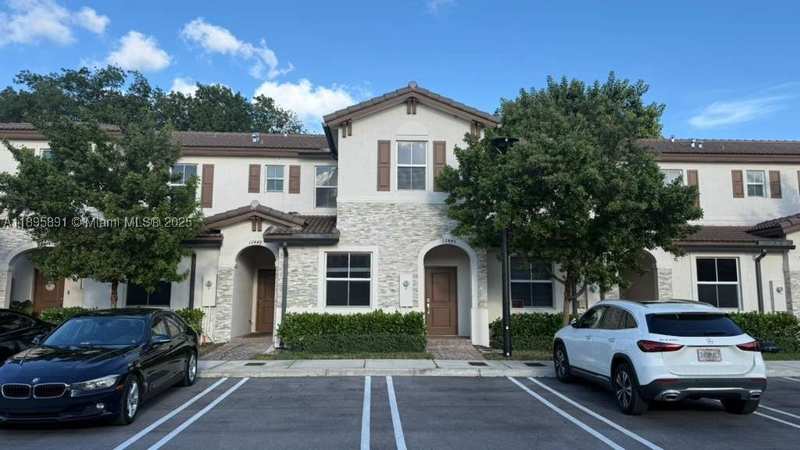 3 bedroom Townhouse at 12445 NW 23rd Ct, Golf Park Sec 1, Miami — photo 1