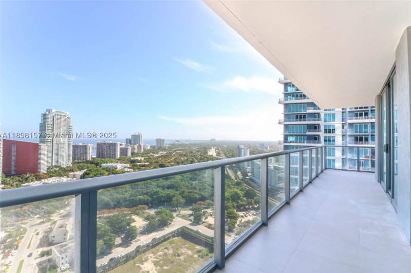 3 bedroom Condominium at 1300 S miami 2706, 1300 S Miami Avenue Condo, Miami — photo 2