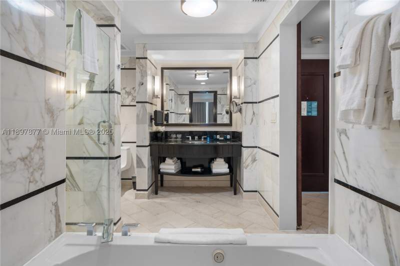0 bedroom Condominium at 4391 Collins Ave 1403, Fontainebleau III Ocean C, Miami Beach — photo 5