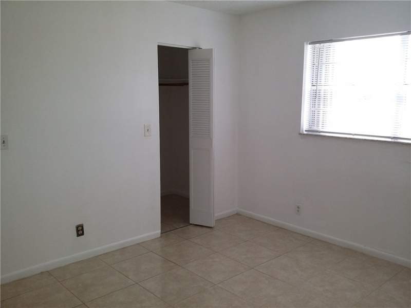 0 bedroom Condominium at 4391 Collins Ave 1619, Fontainebleau III Ocean C, Miami Beach — photo 2
