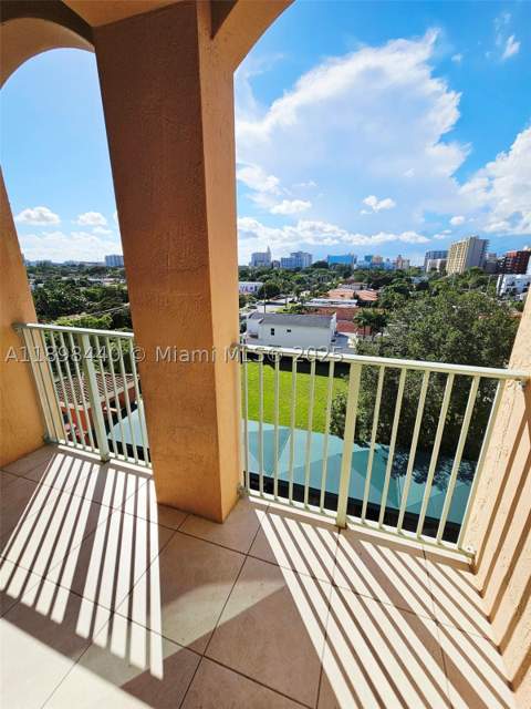 2280 SW 32nd Ave 511, Miami FL - photo 15 of 17