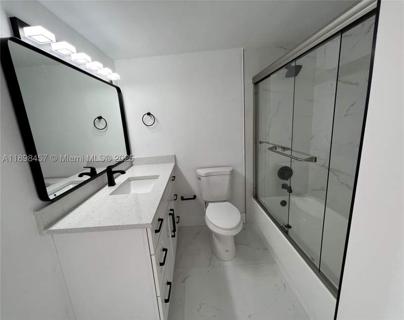 1 bedroom Condominium at 1000 West Ave 808, Mirador 1000 Condo, Miami Beach — photo 4