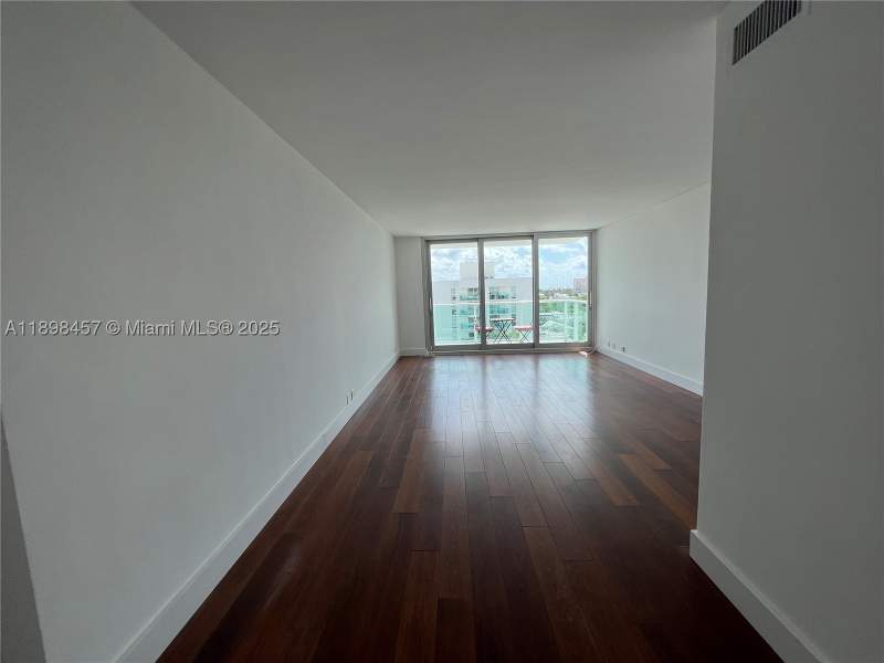 1 bedroom Condominium at 1000 West Ave 808, Mirador 1000 Condo, Miami Beach — photo 5