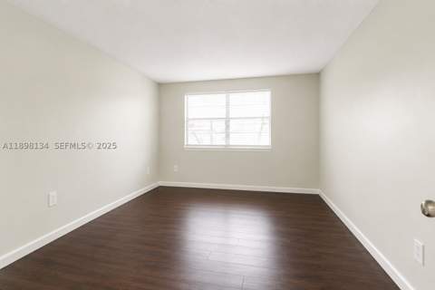 301 NW 177th St 141, Miami Gardens FL - photo 8 of 19