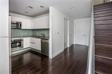 1050 Brickell Ave 414, Miami FL - photo 10 of 42
