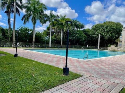 9350 Fontainebleau Blvd 408, Miami FL - photo 19 of 20