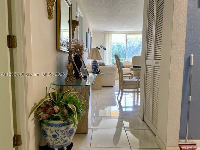 1 bedroom Condominium at 9350 Fontainebleau Blvd 408, The Fountains At Fontaine, Miami — photo 3